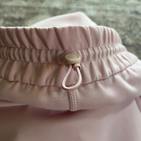 Shorts - Picture 3 of 3